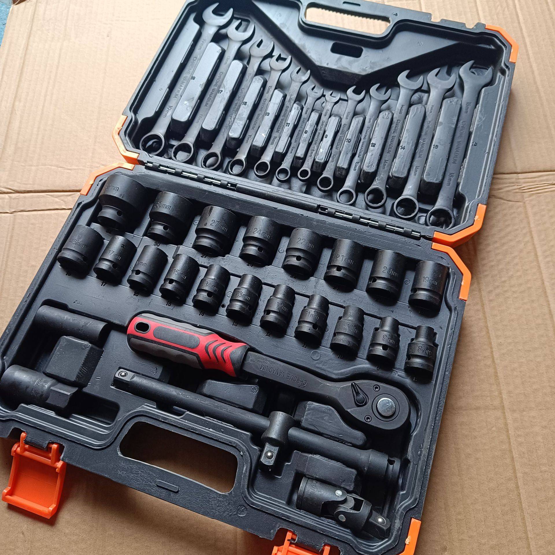 37件套套筒扳手汽车维修组套工具组合工具37件气动套筒扳手套装