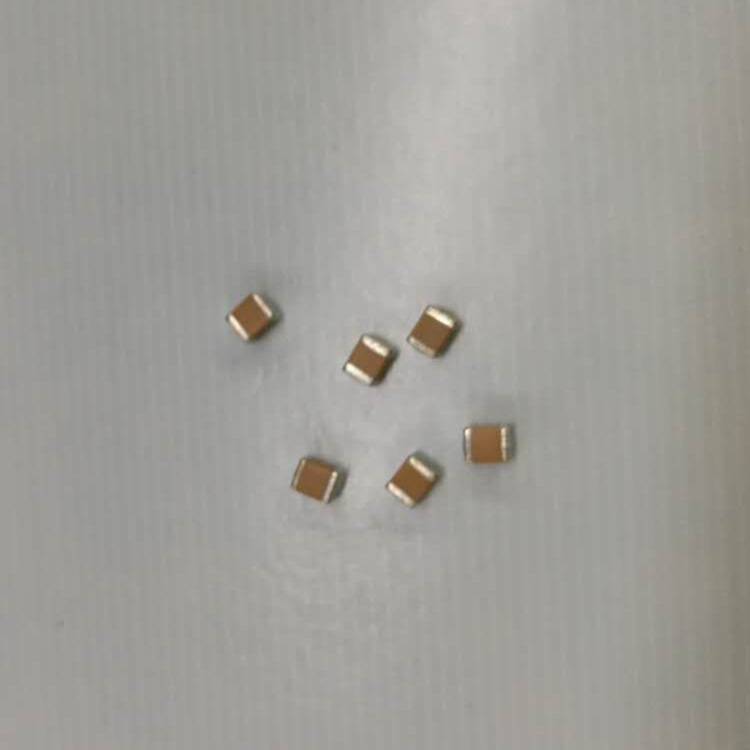 SMD 1206 100UF 107M 6.3V X5R 10%贴片陶瓷电容器