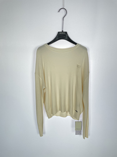 HY8054G 白色圆领毛衫 ￥1880 经典 柯利亚诺春秋专柜同款