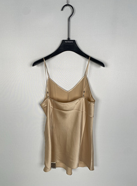 柯利亚诺春秋专柜同款背心  BW2536 ￥990