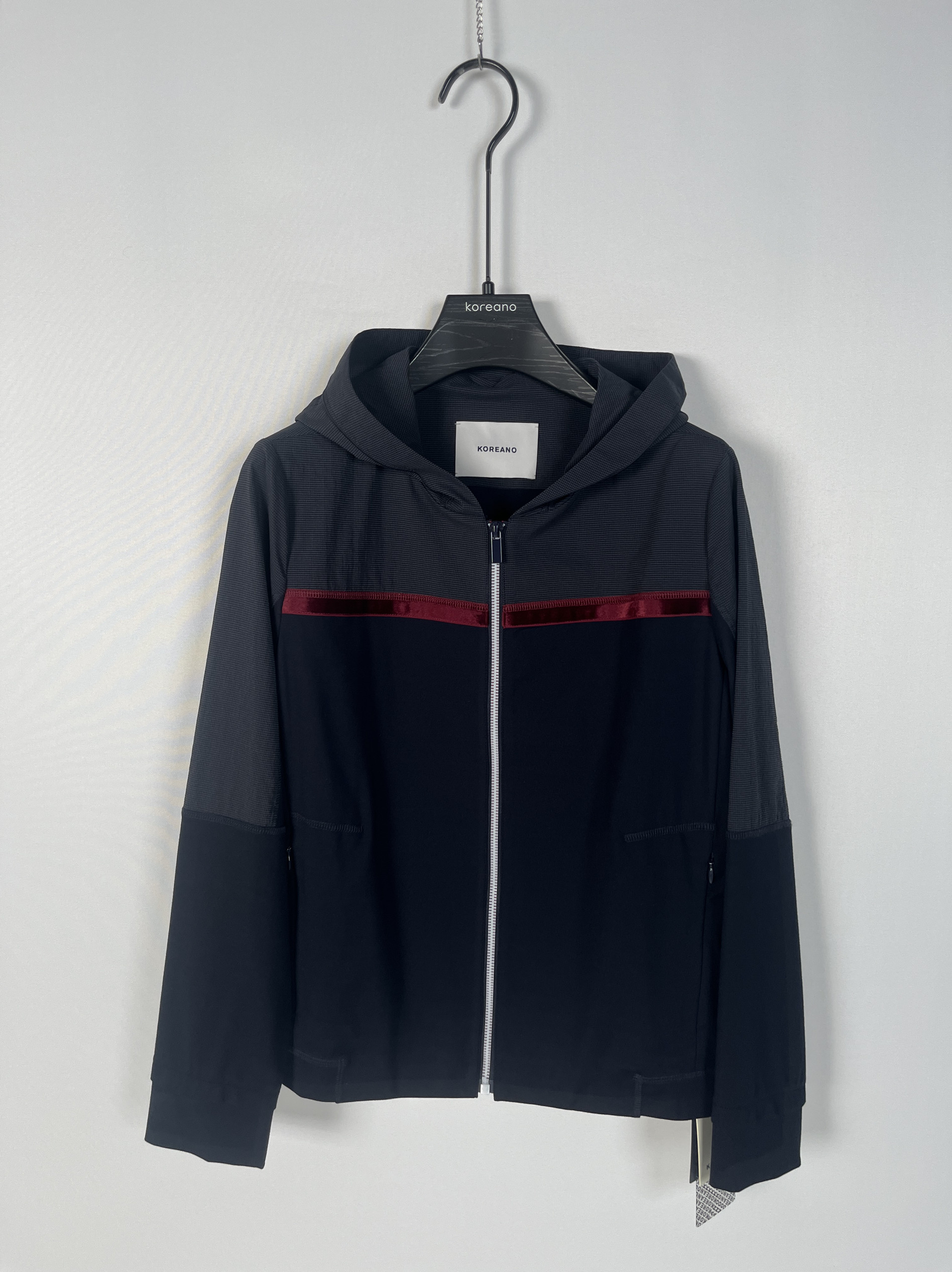 柯利亚诺夏季专柜同款拼接针织收身帽衫  ST2845 ￥4280图片
