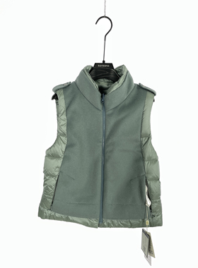 柯利亚诺冬季专柜同款蓝灰色短款高领羽绒外套  YO4217 ￥5680