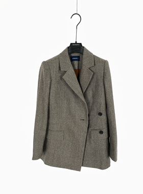 柯利亚诺冬季奥莱专柜正品外套 SY4238(JUN)B烟色 吊牌价:2490