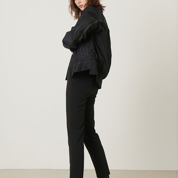 柯利亚诺春秋专柜同款黑色不同肌理拼接外套 SW2576(JUN)A ￥3390