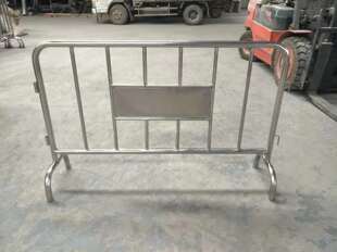 成都现货不锈钢防护地铁铁马y围栏隔离公共场所围挡屏障防锈定制