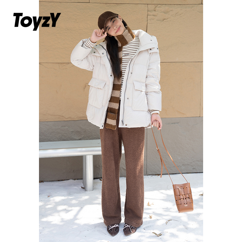 无胆防钻绒工艺，颗粒绒拼接领口