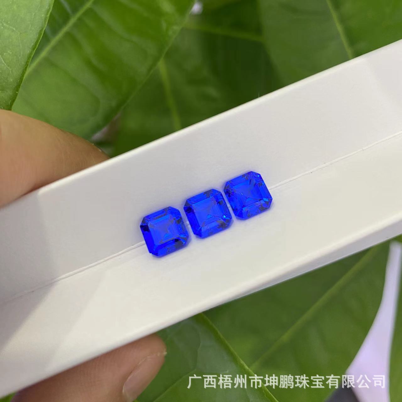 源头厂家尖晶蓝小妖实验室培育生成蓝宝石宝塔形阿斯切裸石戒面