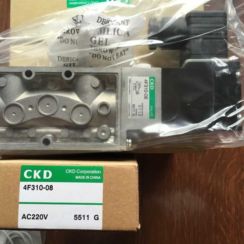日本喜开理电磁阀4F310-08-AC220V DC24V AC100V