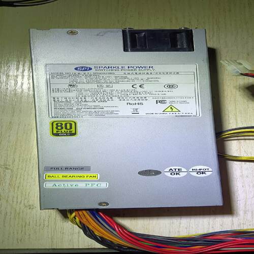 全汉 SPI 设备电源 SPI500U4BG 交换式电源供应（耶耶电子）