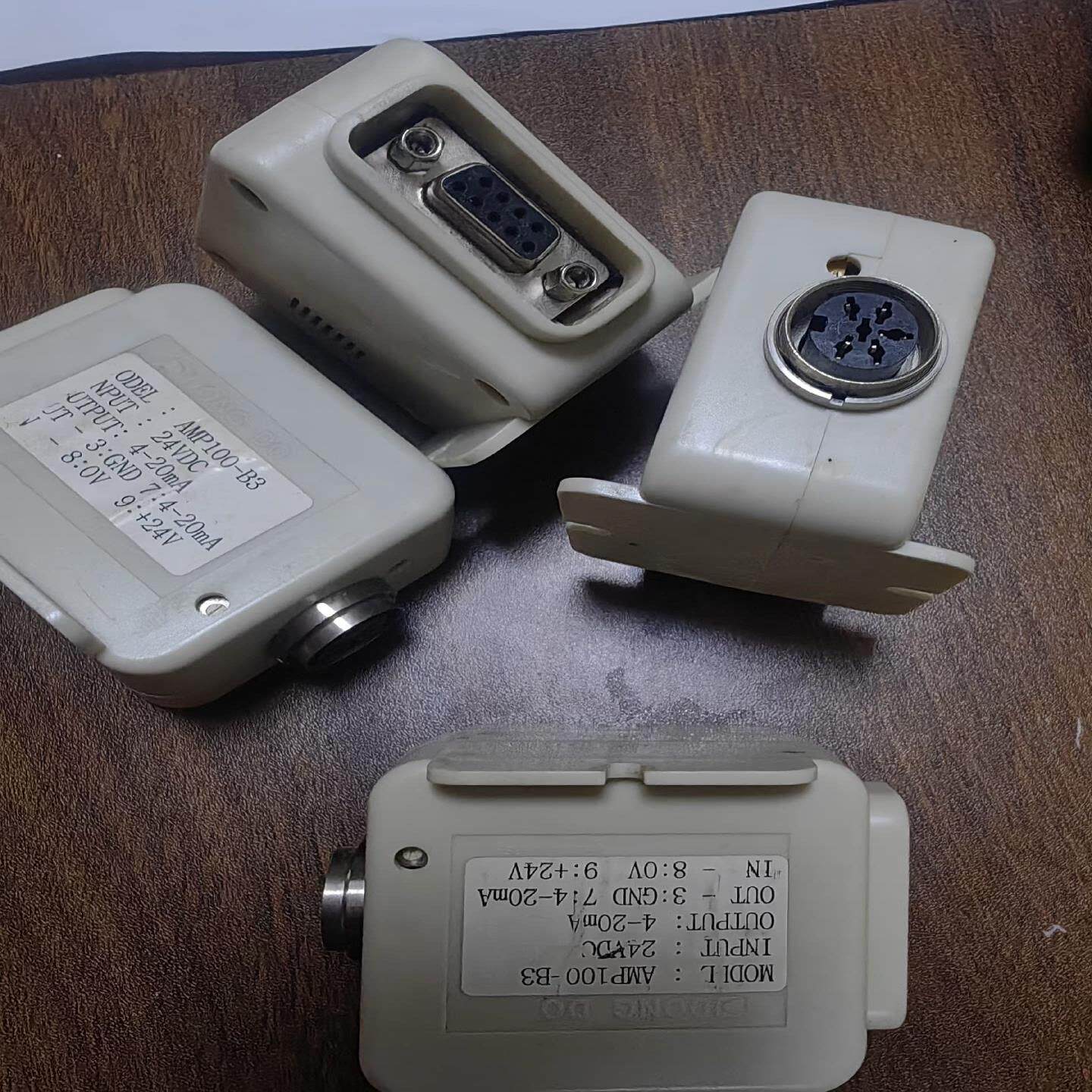 议~东渡AMP100-B3，位移传感器控制器 拍前询价 成色很好