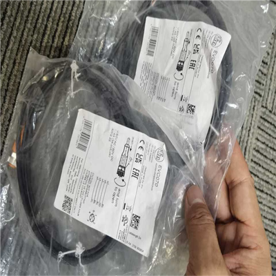 IFM EVC070 EVC071 EVC072 EVC073 EVC076传感器连接线现货议价~