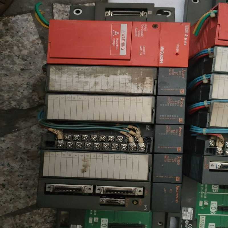 A1sD61  有12个 Y50有5个 64AD有1个1sD（耶耶电子）