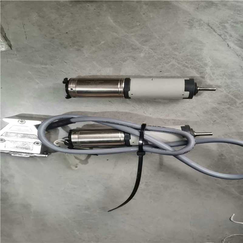 议~escap 23L 21 208E 45，两个，实物拍照，成