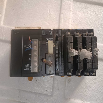 CJ1M-CPU22，带个NC413跟0D231跟lD~议价