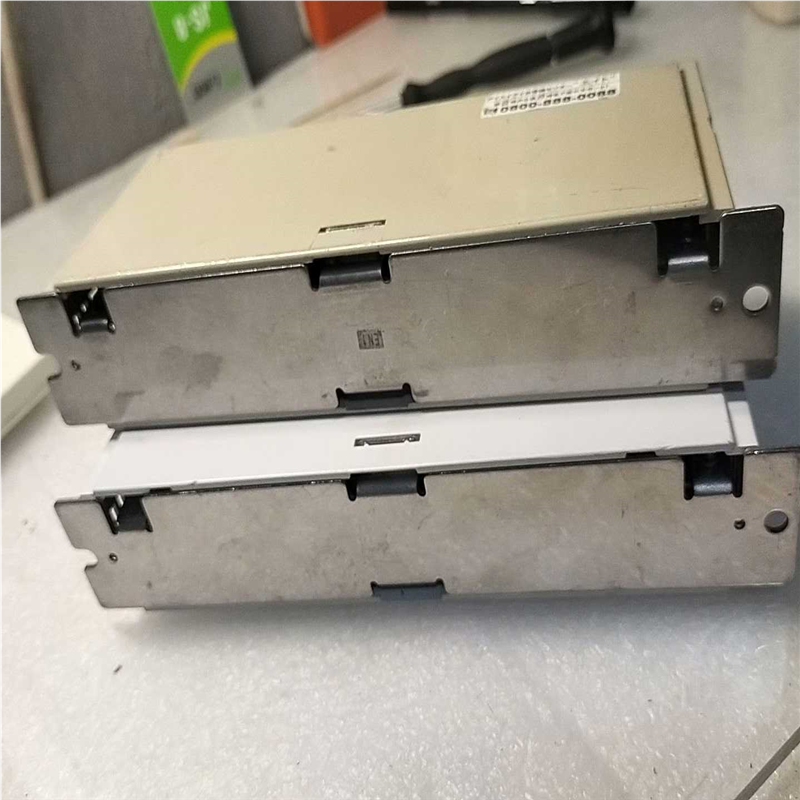 IAI控制器RCP2-C-RMA-I-PM-0有一个，PCO(崽崽配件）