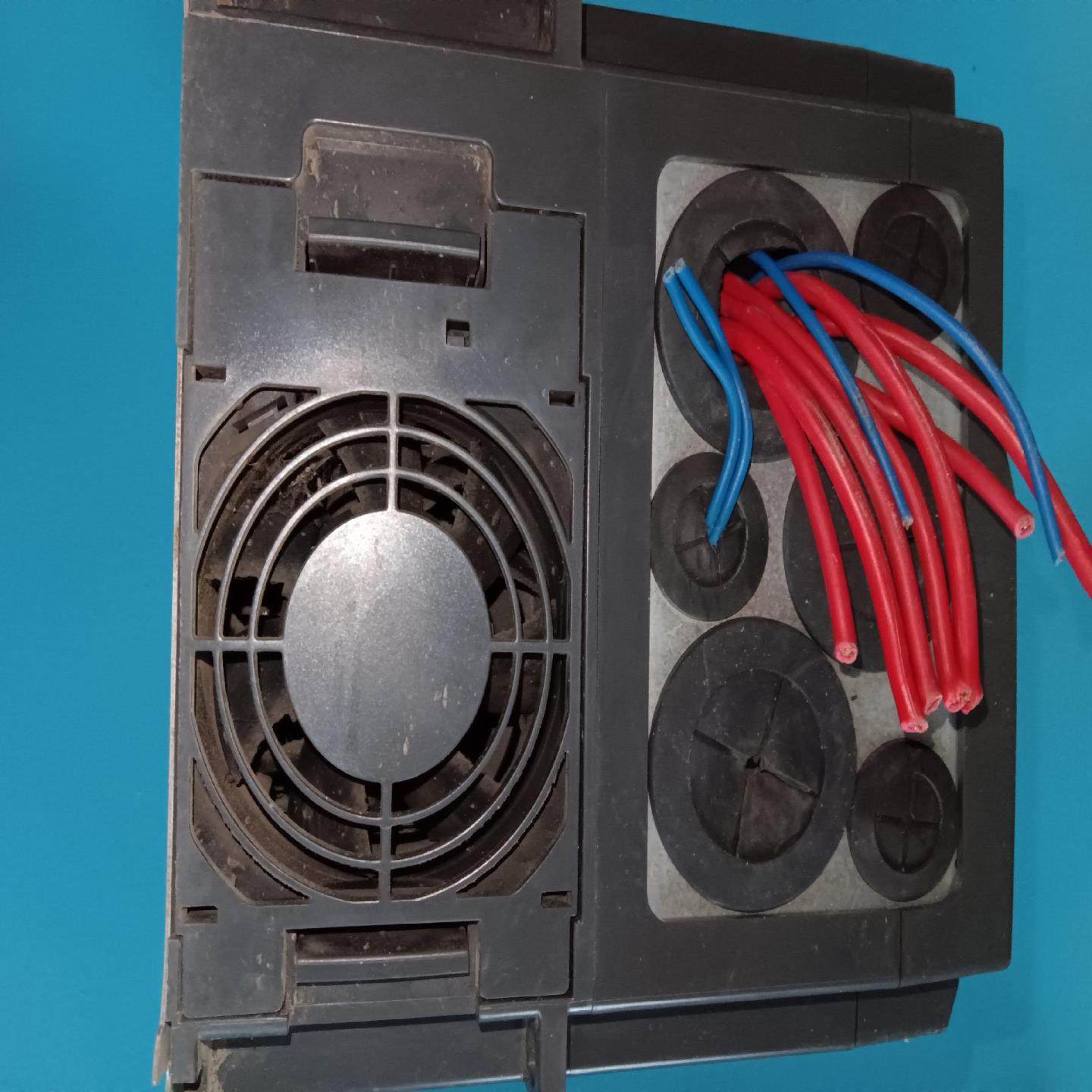 变频器台达CP2000变频器VFD185CP43B-21议价