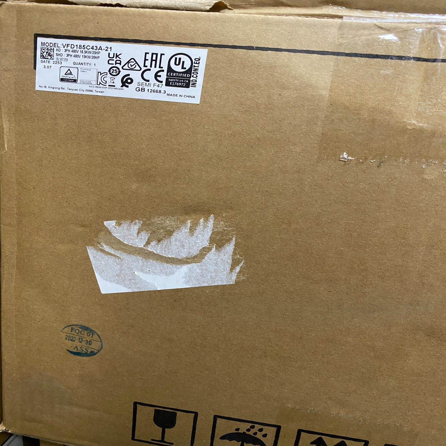 议~全新原装台达变频器VFD185C43A-21 18.5KW