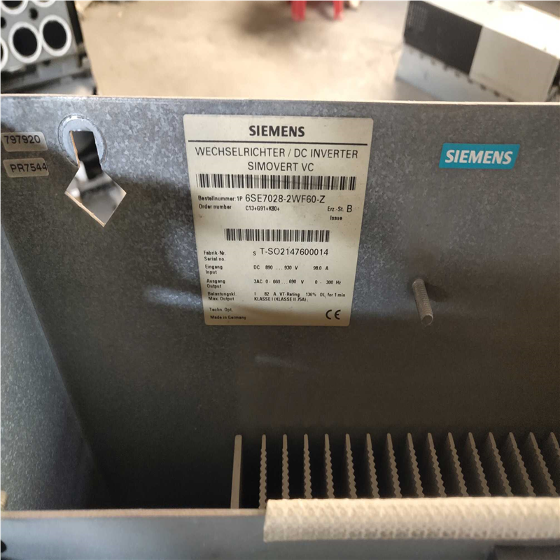 6SE7028－2WF60－Z两台  7031－5TF60－（憨憨电子）