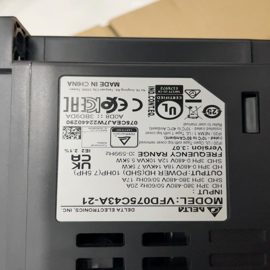 议价VFD075C43A-21 c2000+系列变频器 7适用
