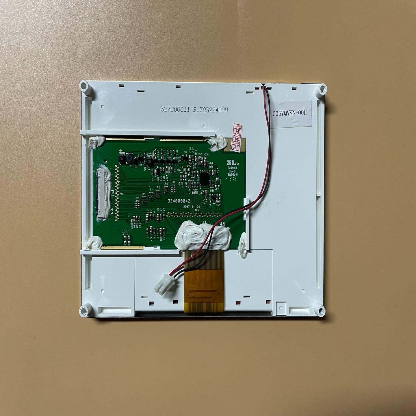 5.7寸 彩色 LED  显示屏 G057QVSN-00H~议价