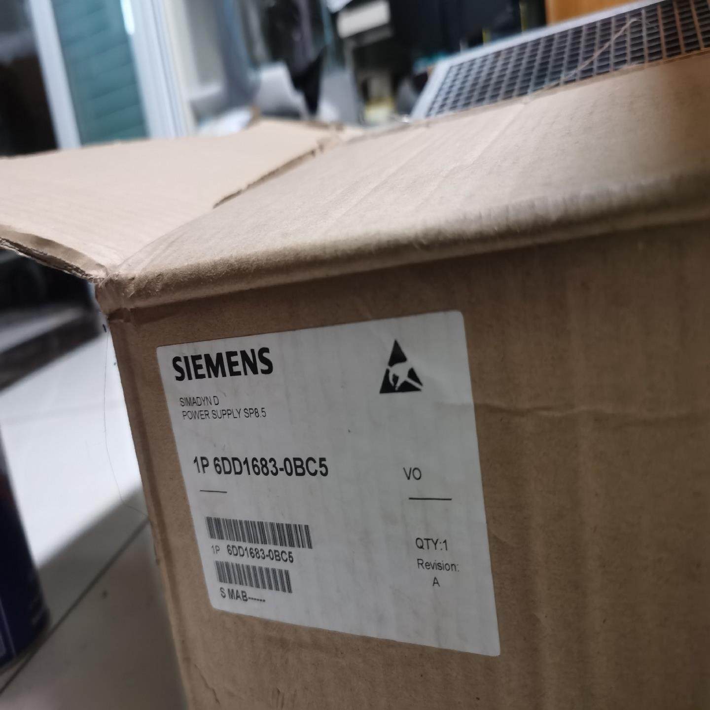 6DD1683-0BC5，（崽载电子）