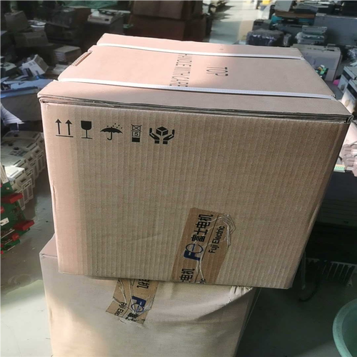 FRN7.5G11S-4CX 没有开封~议价