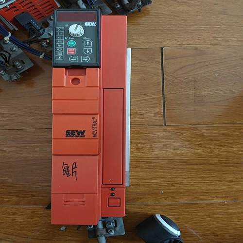 【汇生】赛威拆机变频器MC07B0030-5A3-4-00，成色如图【议价】