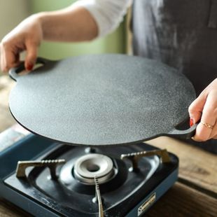 铸铁煎饼锅平底烙饼锅铁板鏊子燃气灶家用手抓饼摊煎饼果子工具