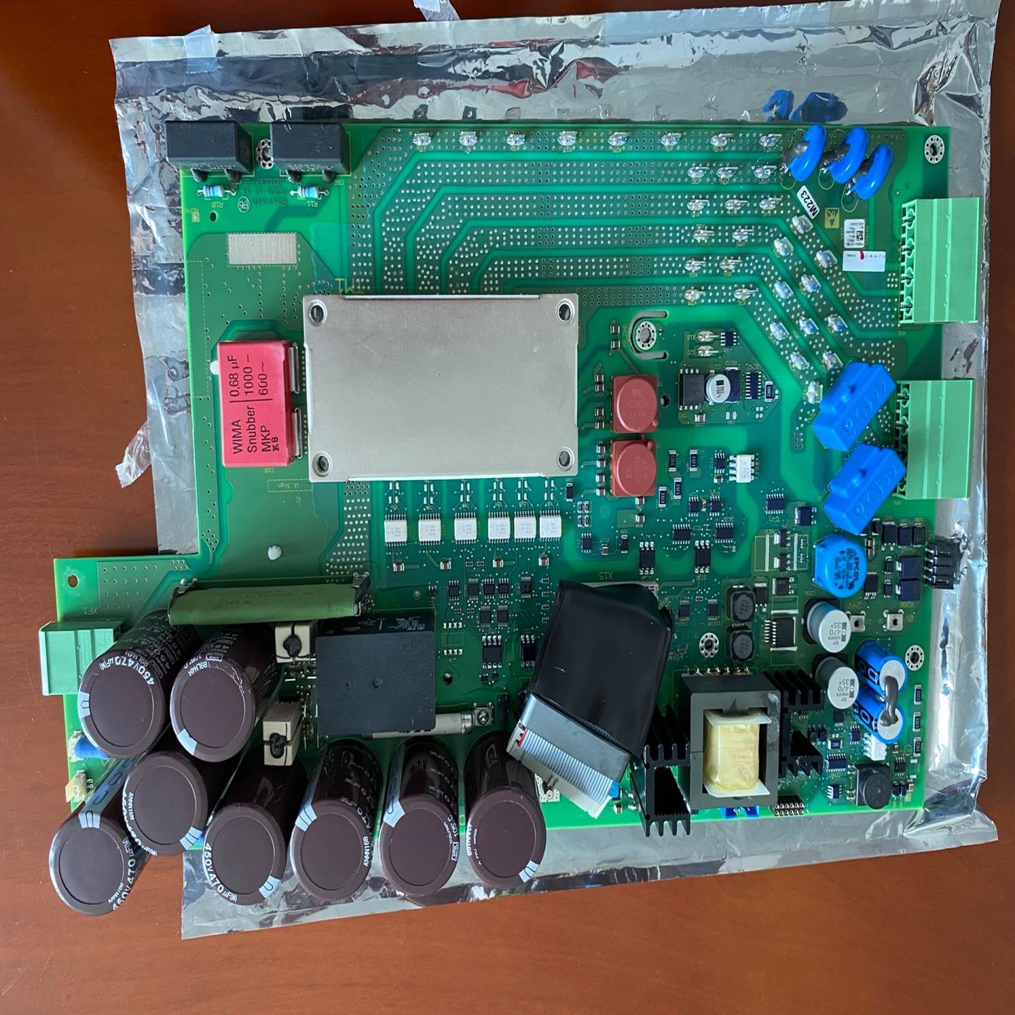 议~力士乐伺服电源板R911384494 PIB01-12 AA