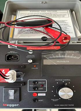 (询价)MEGR绝缘电阻测试仪，附件全。
