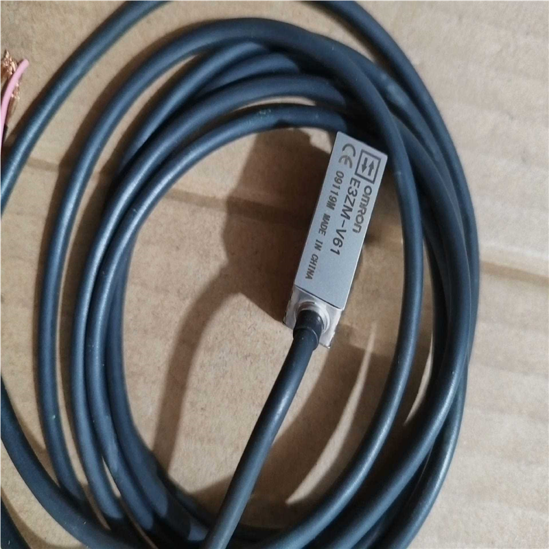 E3ZM-V61  ，功能正常。(崽崽配件）