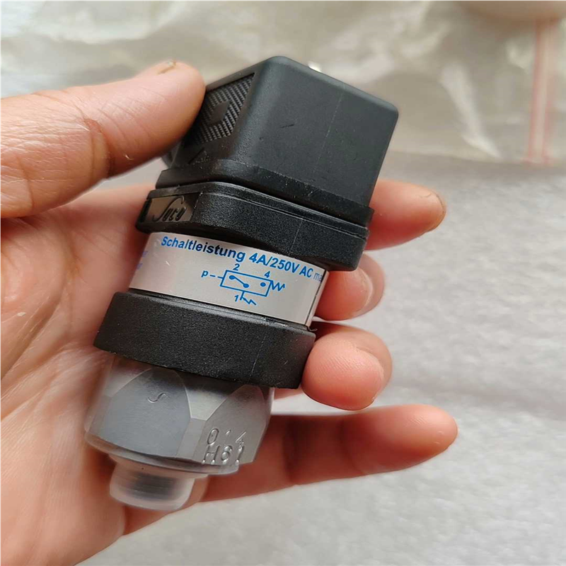 ARGO  HYTOS传感器，新的库存，D-76703实物如（憨憨电子）