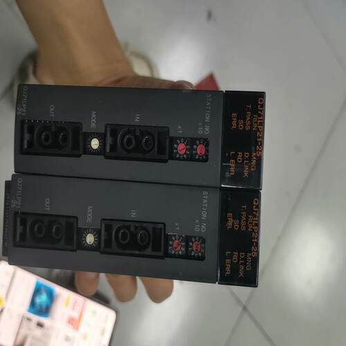 议~三菱模块QJ71LP21-25实图拍摄功能正常有两个
