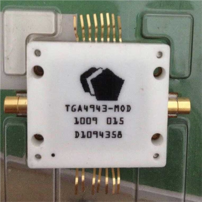 TriQuint 40&100G速率 DPSK 8Vpp 光（憨憨电子）