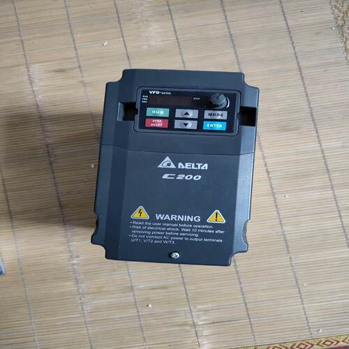 (背呗机械)台达变频器15kw三相输入VFD015CB43A-20二