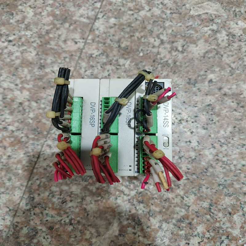 议~WODTOP   PLC  主机TP14SS211T2,片,