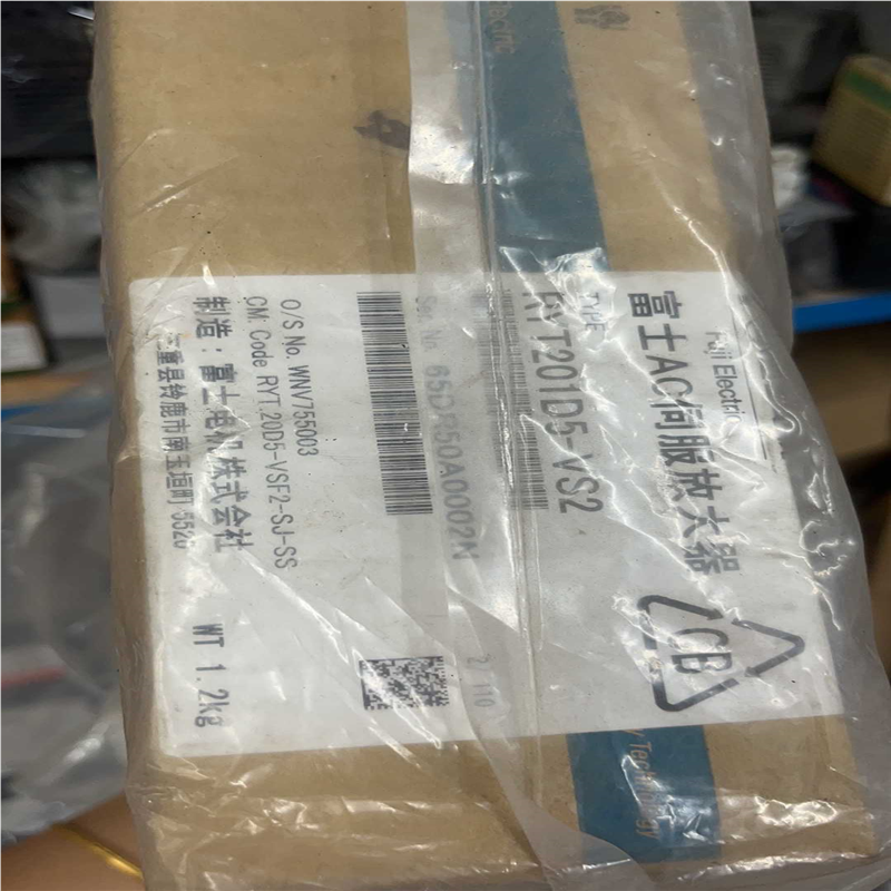 RYT201D5-VS2 富士伺服器 尾货 (崽崽配件）