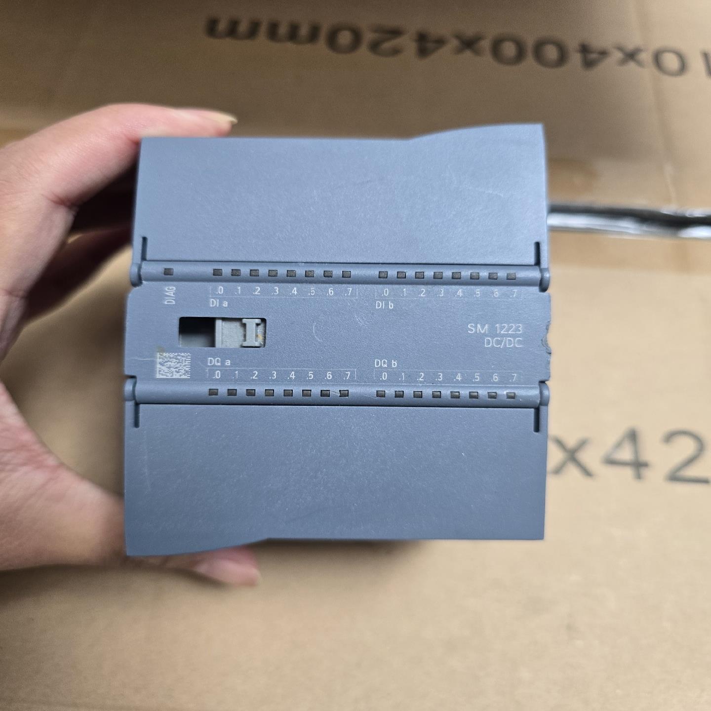 议~扩展模块 6ES7 223-1BL32-0XB0 外壳