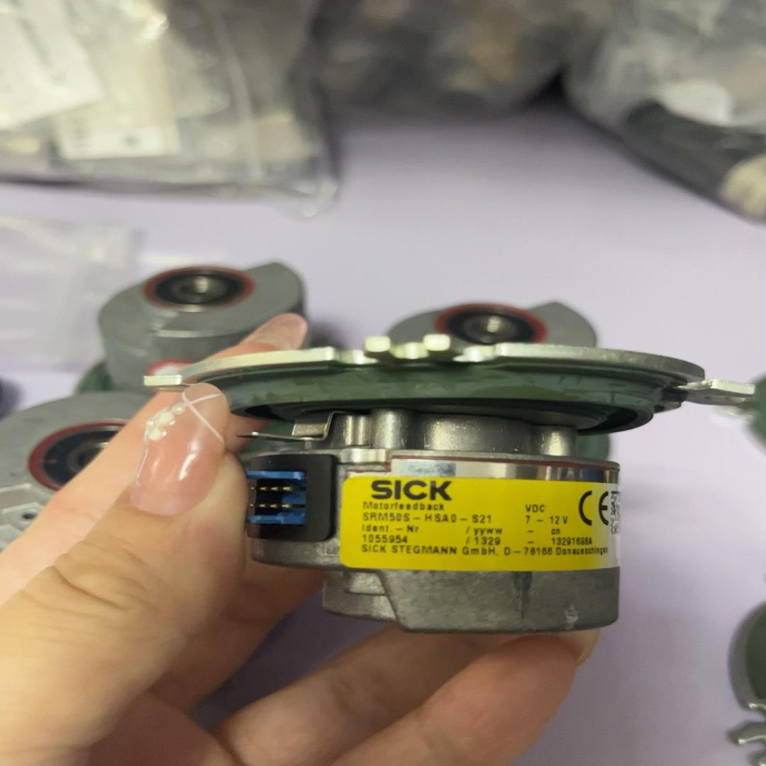 编码器西克编码器 SRM50S-HSA0-S21成色新议价