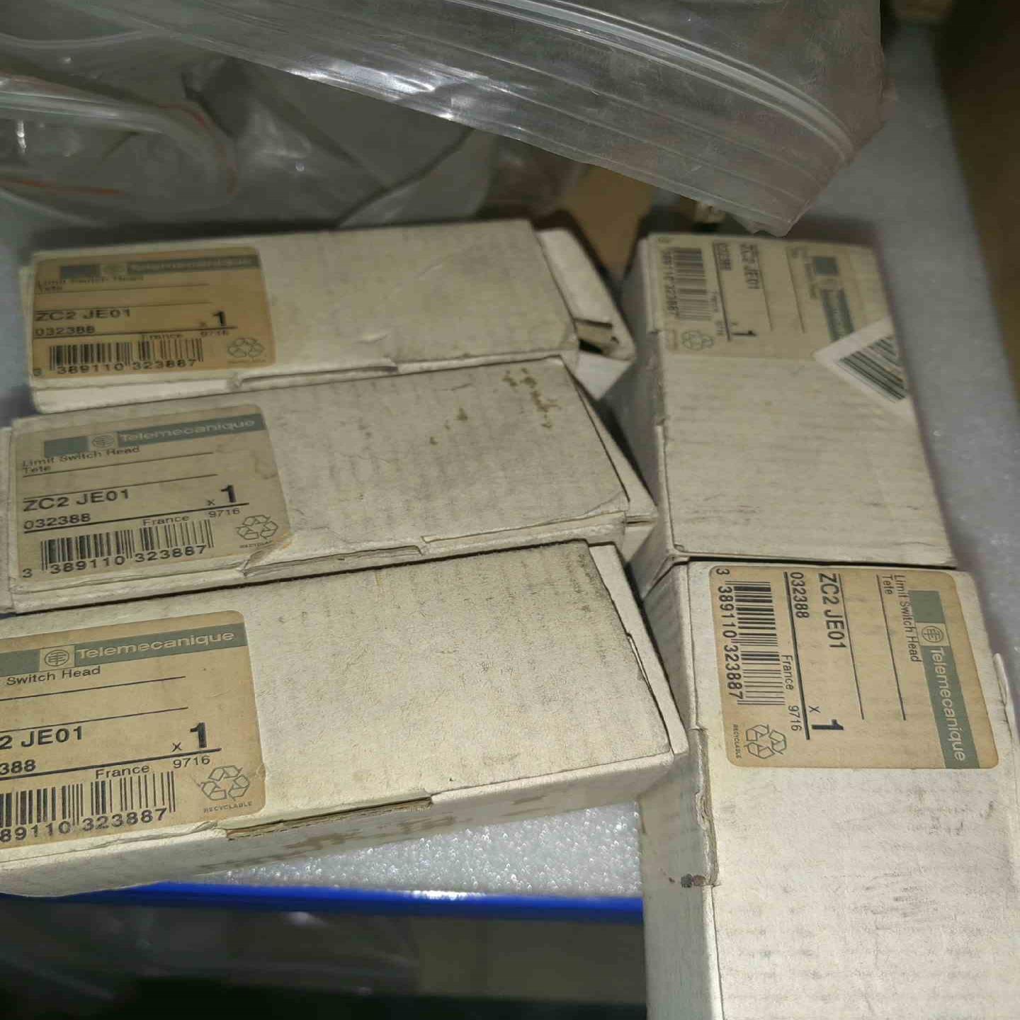 ZC2JE01行程开关  议价~议价