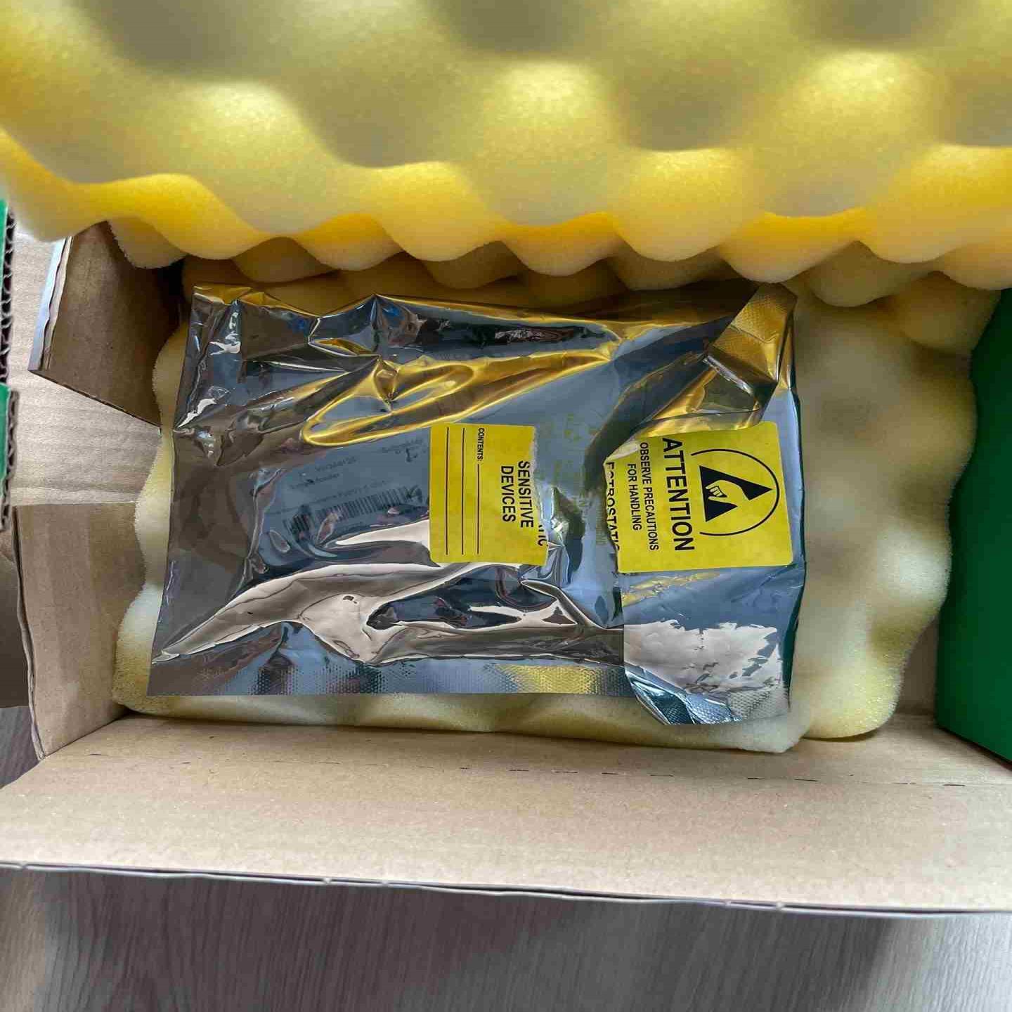 施耐德简易多功能下载器 VW3A8120议价