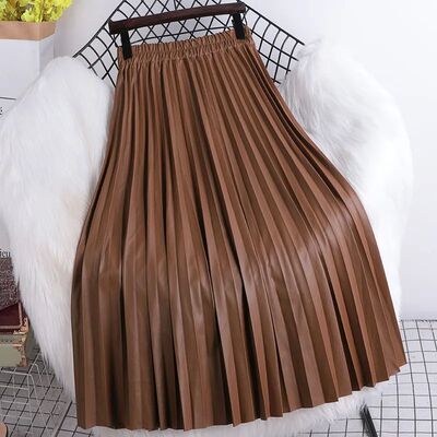 High waisted pleated elongated leather skirt高腰压褶加长皮裙