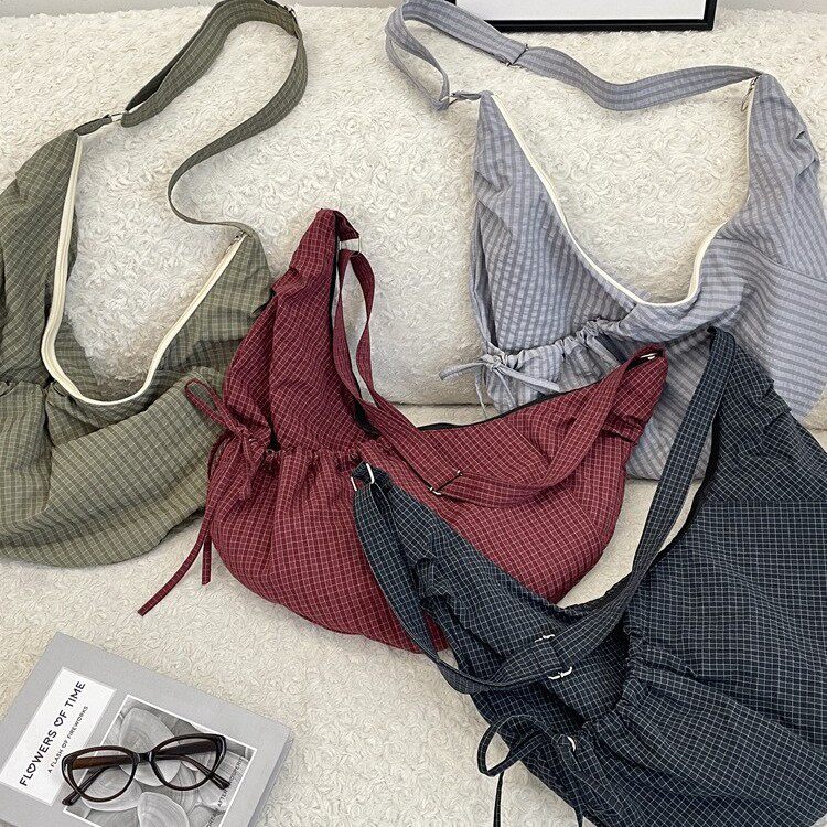 韩系ins慵懒风牛角包大容量帆布包褶皱格子尼龙包通勤单肩斜挎包