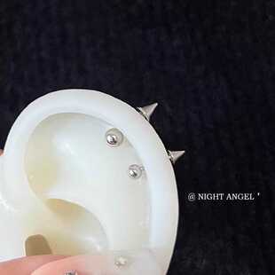 钛钢小恶魔角耳骨钉圆球尖锥螺丝耳钉简约朋克嘻哈不掉色耳环耳饰