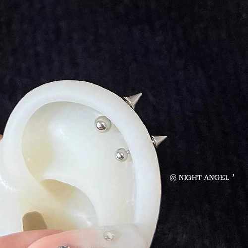 钛钢小恶魔角耳骨钉圆球尖锥螺丝耳钉简约朋克嘻哈不掉色耳环耳饰