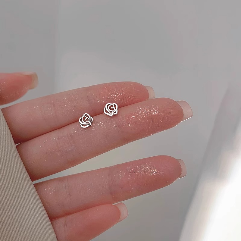 轻奢高级感玫瑰花耳钉925银针简约小众设计感精致小巧养耳洞耳环