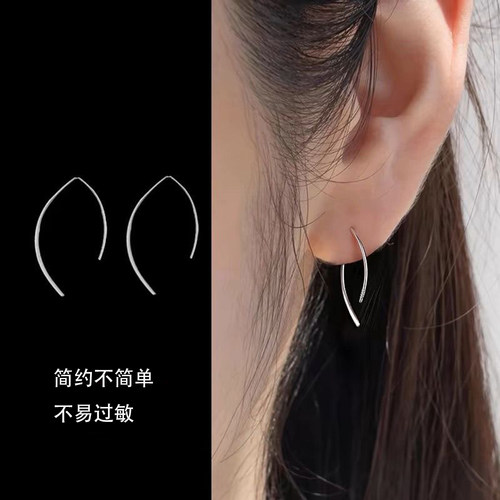 简约线条耳环女小众设计百搭耳钉养耳洞耳钩2026新款耳饰日韩风格