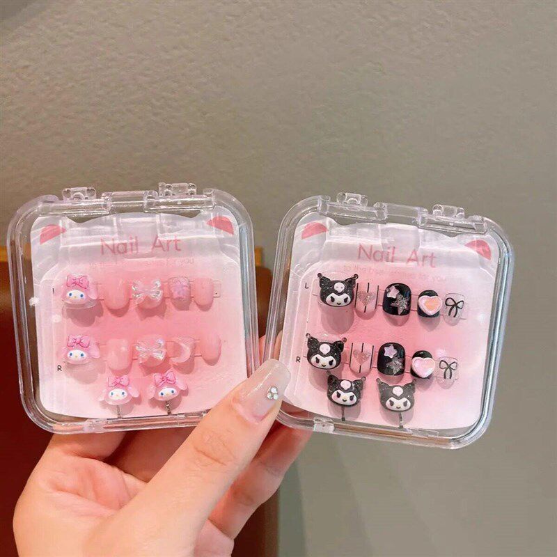 速发儿童美甲贴纸夜光指甲贴无毒无味小孩穿戴甲网红爆款立体贴画