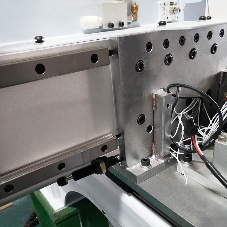 单自动化伺服轴注塑机机械手6AH650IDY服50动双臂单轴伺机械手厂