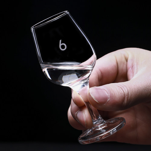 50ml国标标准白酒品酒s杯 水晶玻璃专业品鉴杯郁金香杯分酒器套装